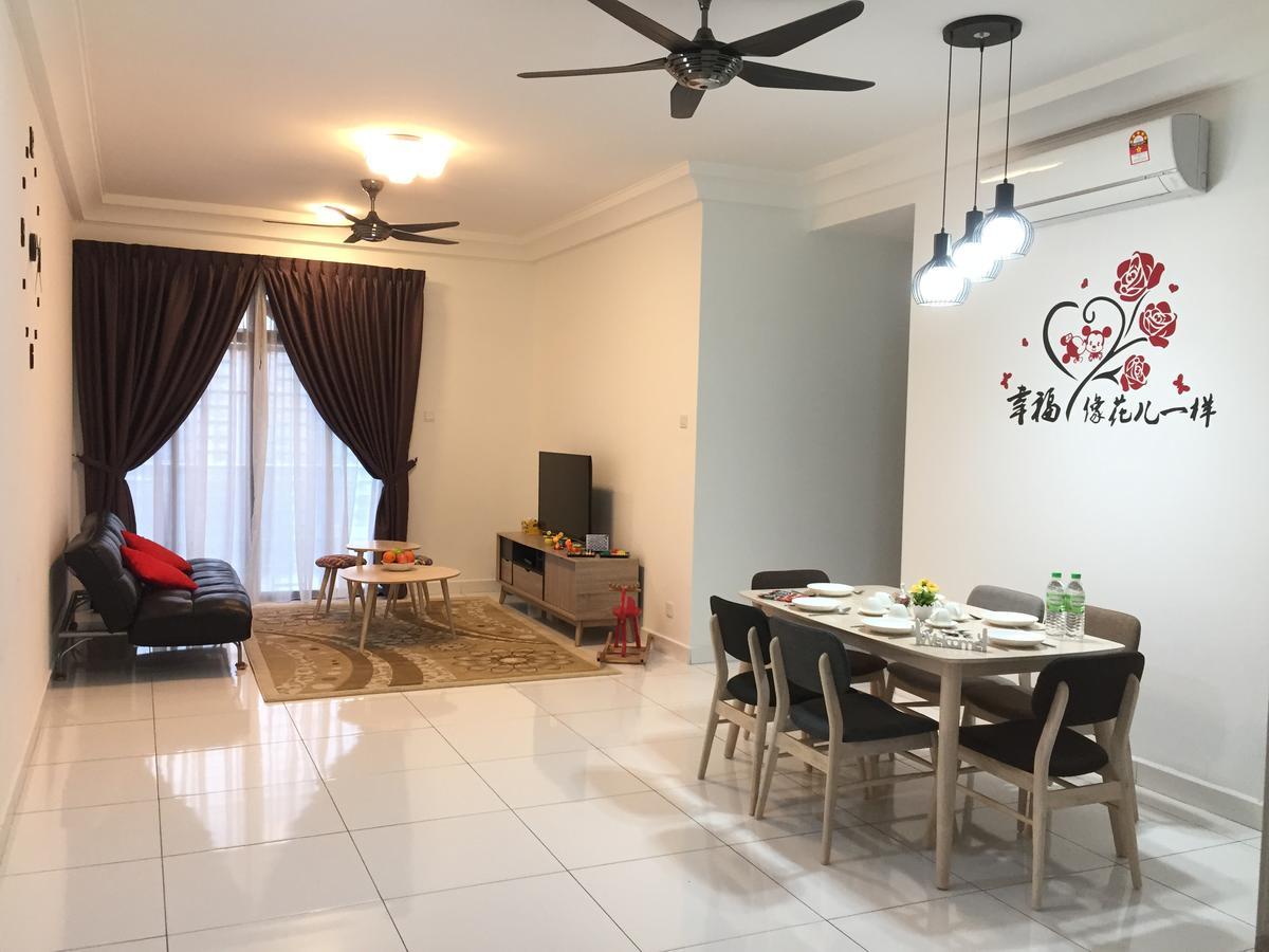 Paradigm Platino@skudai Apartment *